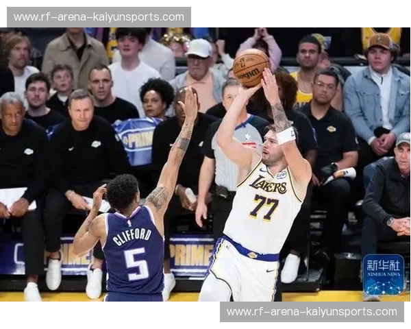 永恒的遗憾与不朽的传奇：重温02国王vs湖人，一场改写历史的巅峰对决